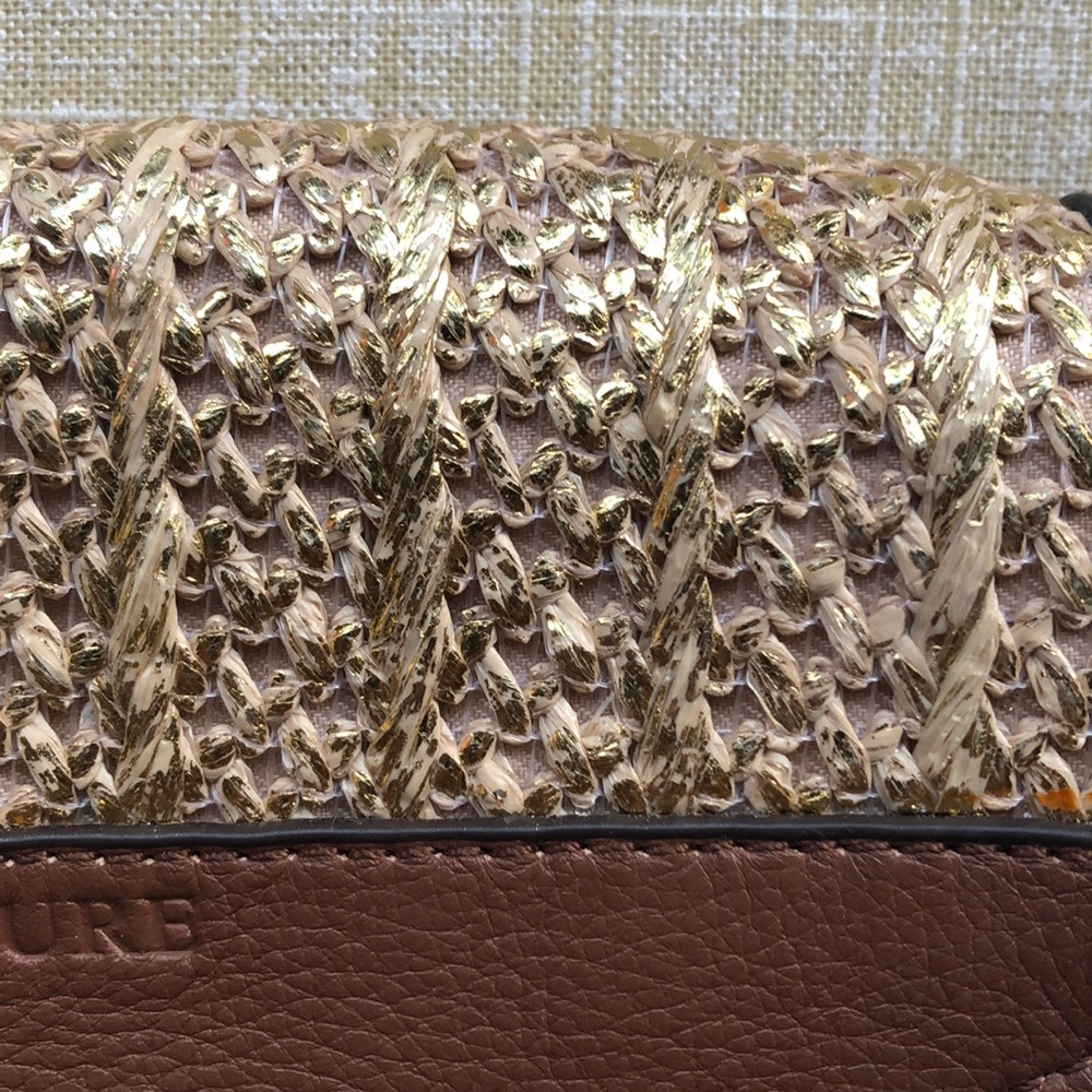 Juicy Couture charm gold metallic brushed clutch. Hot pink inside - Picture 3 of 6